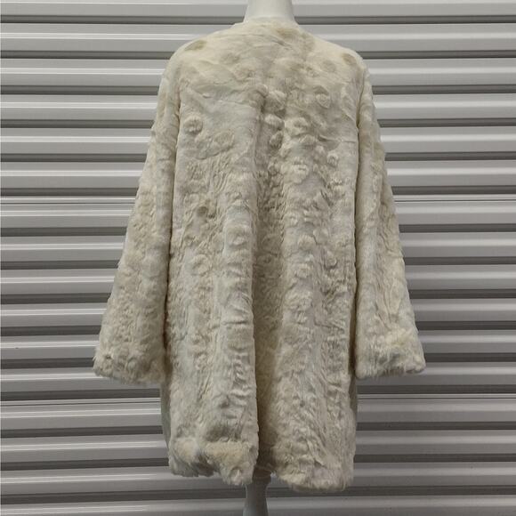 Donna Salyers Fabulous Furs Ivory Faux Fur Coat Plus 3X Long Plush Winter Jacket - Picture 4 of 10